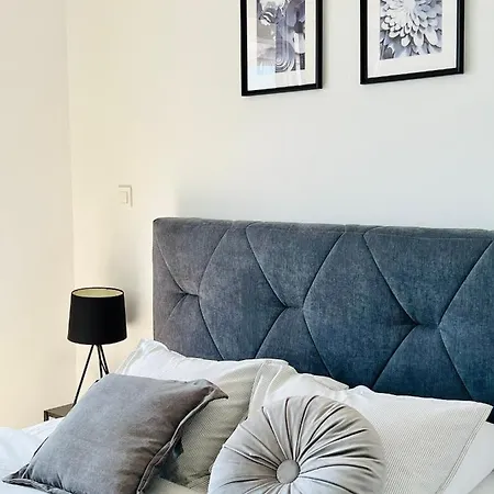 Ljupka - - With Private Free Parking Zadar