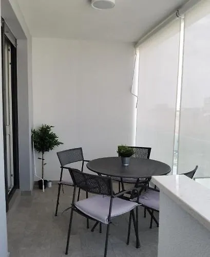 Ljupka - - With Private Free Parking 公寓 扎达尔