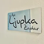 Ljupka - - With Private Free Parking Appartement *
