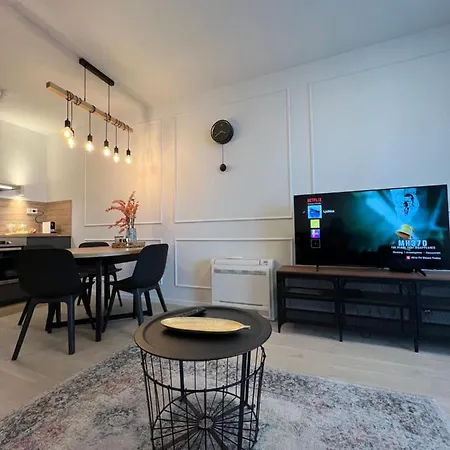 Ljupka - - With Private Free Parking Apartamento Zadar