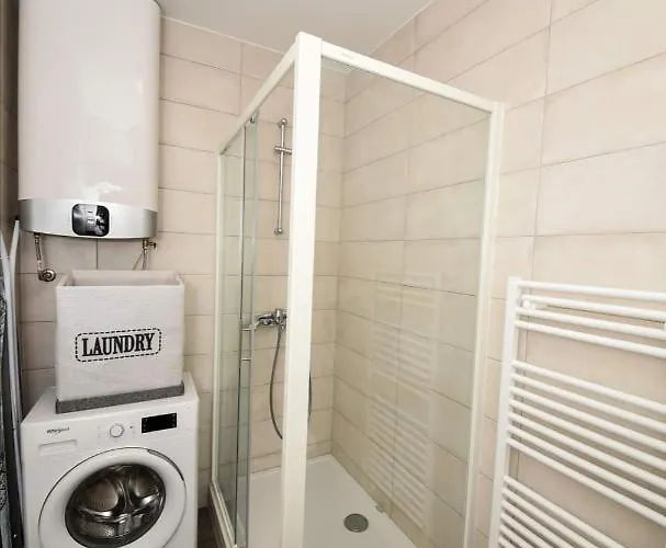 شقة Ljupka - - With Private Free Parking زادار